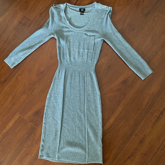 H&M Dress - Picture 2 of 2